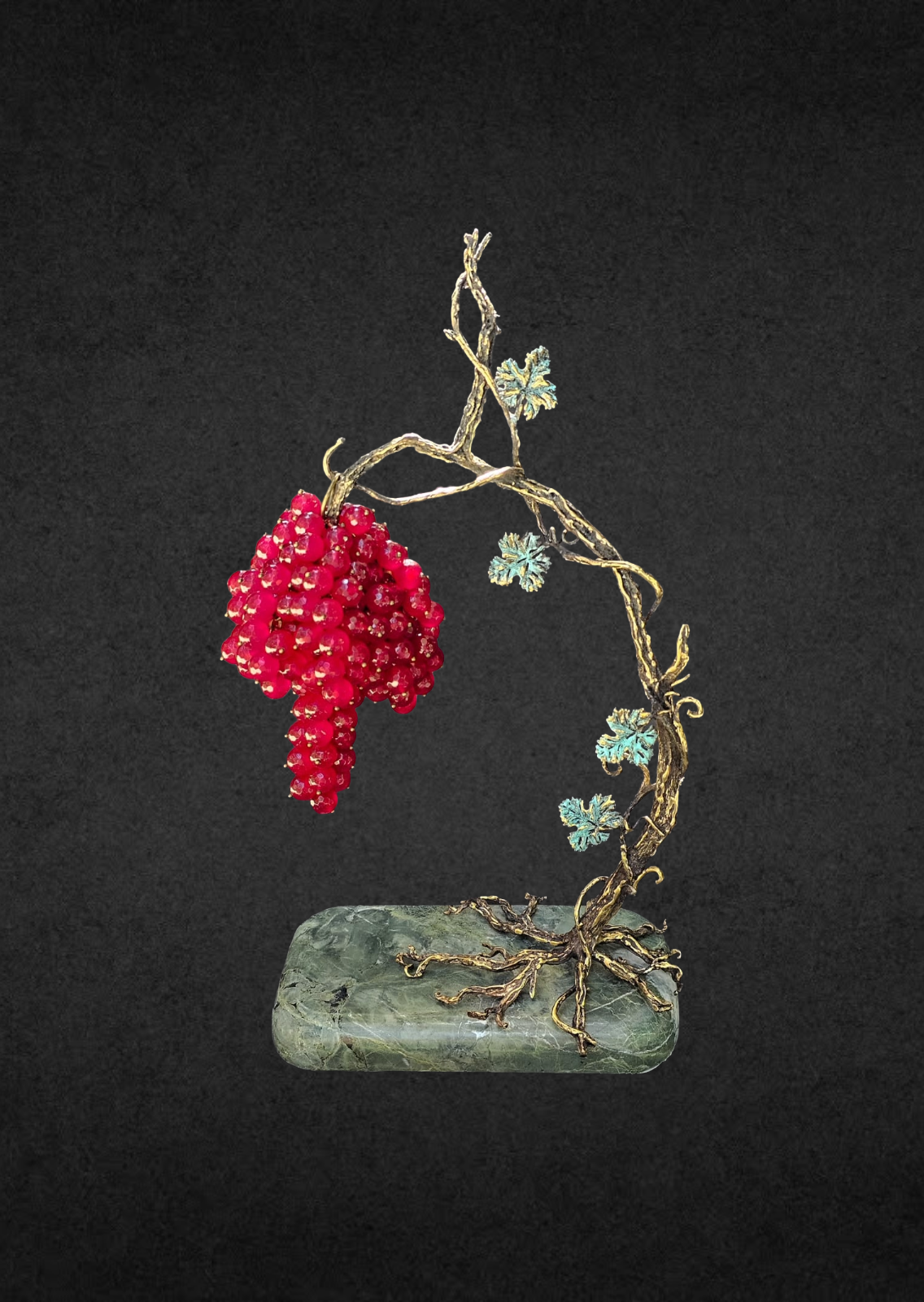 ბრინჯაოს სუვენირი "ვაზი და ყურძნის მტევანი"